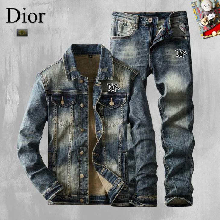 Picture of Dior Sweater Suits _SKUDiorM-3XL25tr20738471
